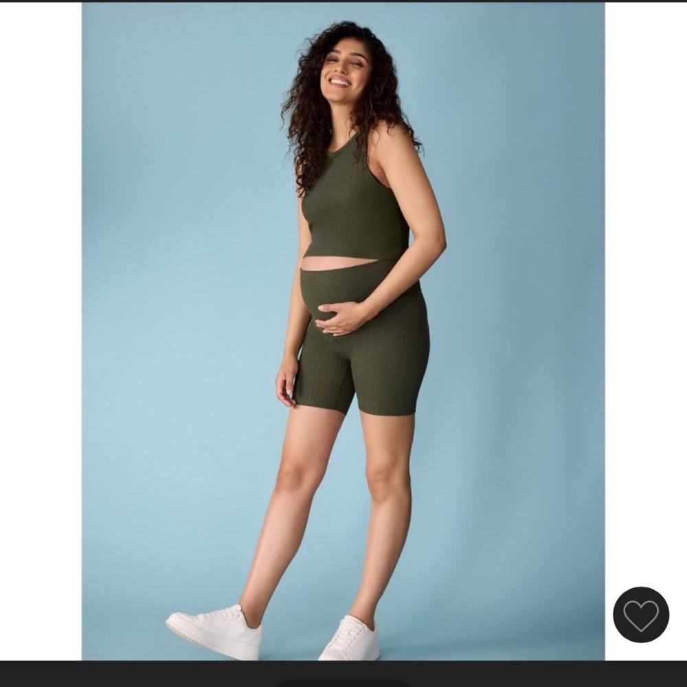 Ribbed olive maternity bike shorts